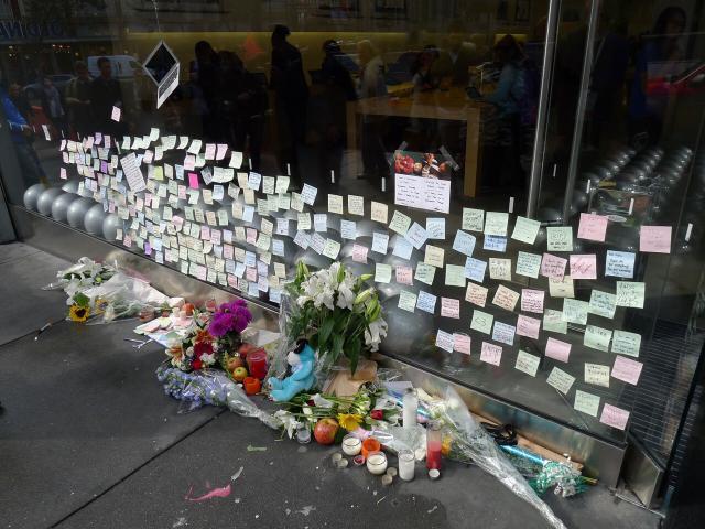 Apple Store SF, left window