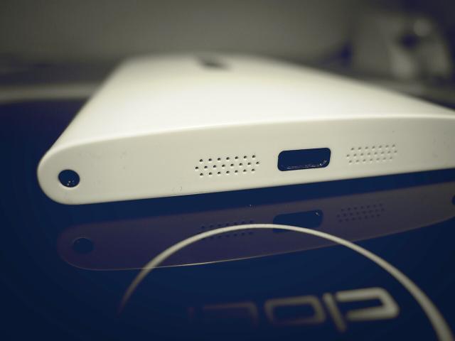 Nokia Lumia 920 Unterseite (bromide)