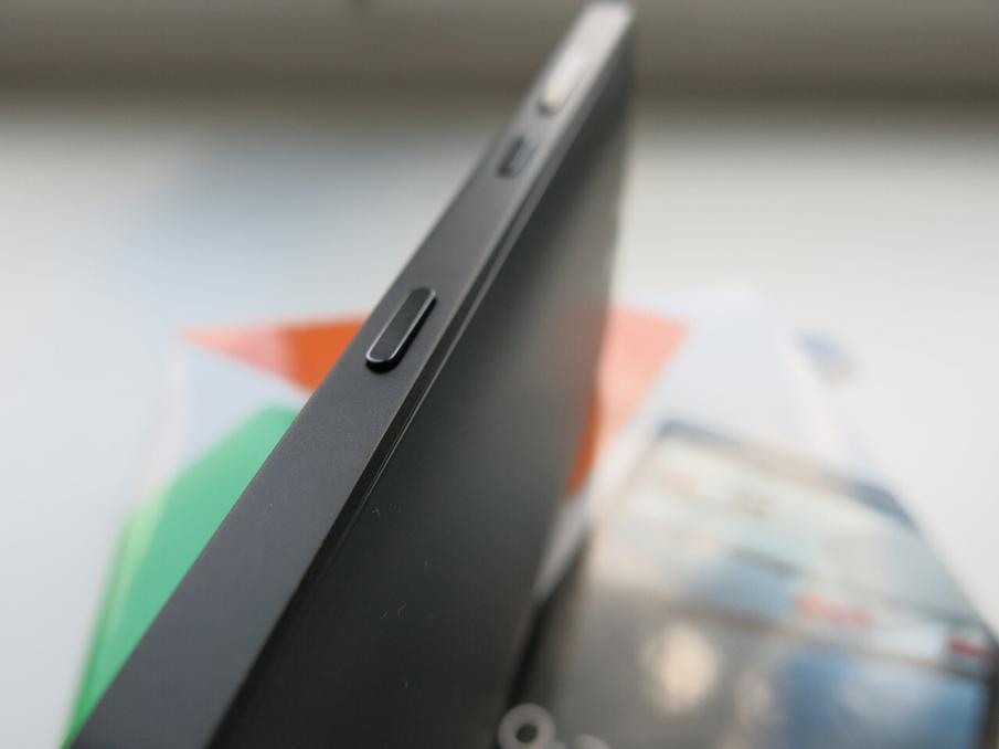 Alu-Rahmen, Alu-Rahmen, Knöpfe seitlich im Detail seitlich im Detail