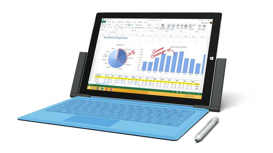 Surface Pro 3 mit Docking-Station und Stift